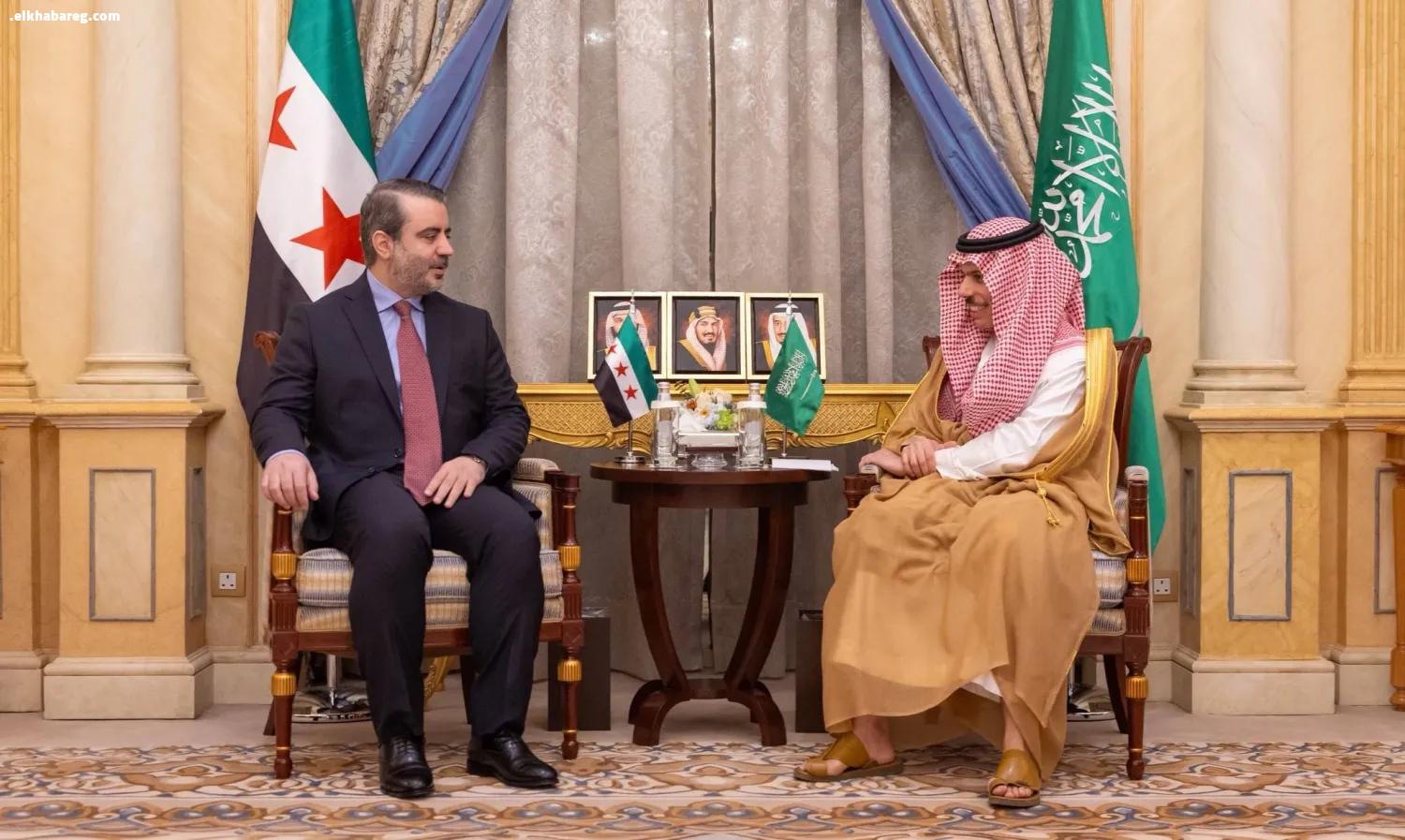 الأمير فيصل بن فرحان خلال مباحثاته مع الوزير أسعد الشيباني في الرياض