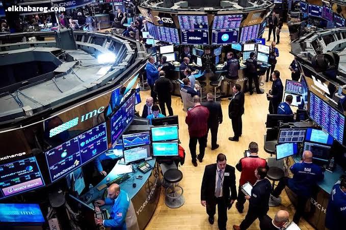 مؤشرات البورصة الأمريكية تغلق على تراجع لشركات الذكاء الاصطناعي