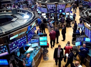 مؤشرات البورصة الأمريكية تغلق على تراجع لشركات الذكاء الاصطناعي